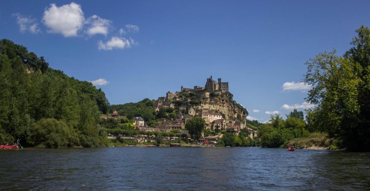 Au Coeur Du Village Bassillac Perigueux Buitenkant foto